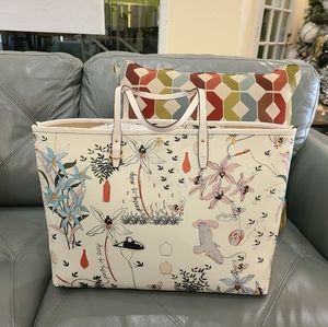 SOLD NWT Tory Burch kerrington Square tote